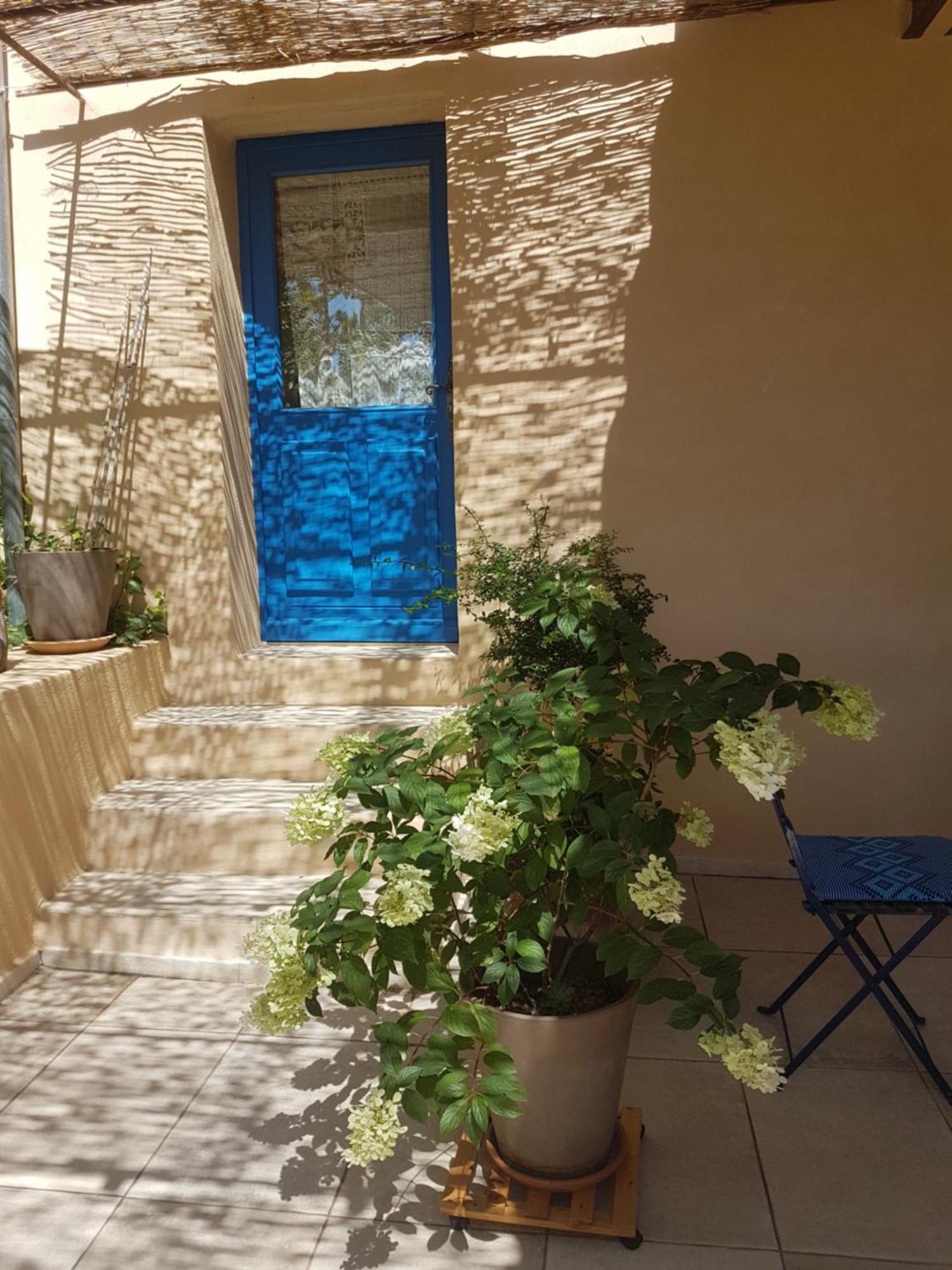 La Colline Bleue Bed and Breakfast Banne Exteriör bild