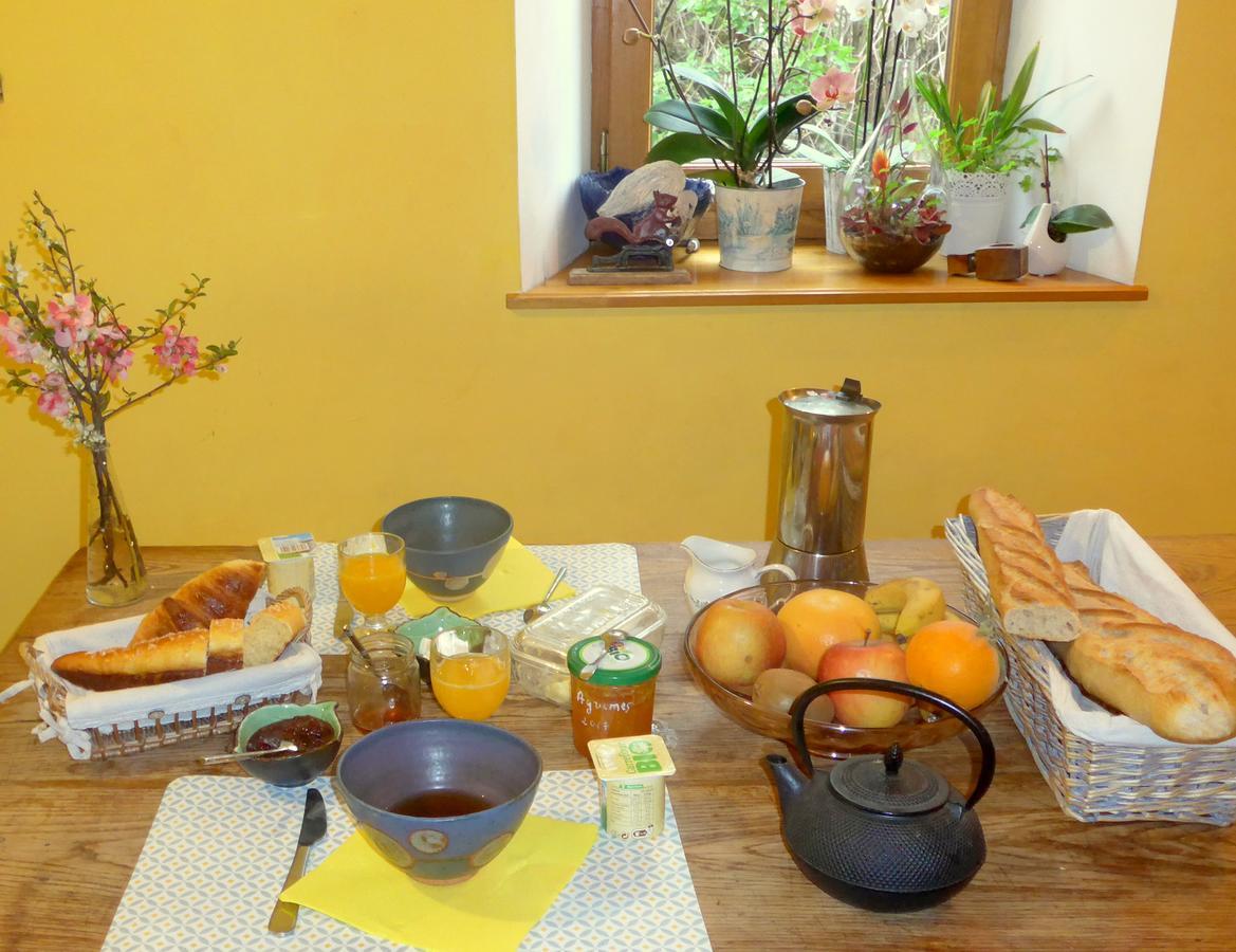 La Colline Bleue Bed and Breakfast Banne Exteriör bild