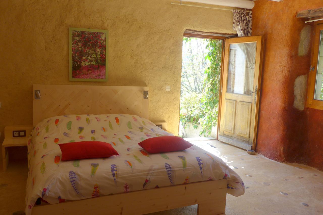 La Colline Bleue Bed and Breakfast Banne Exteriör bild