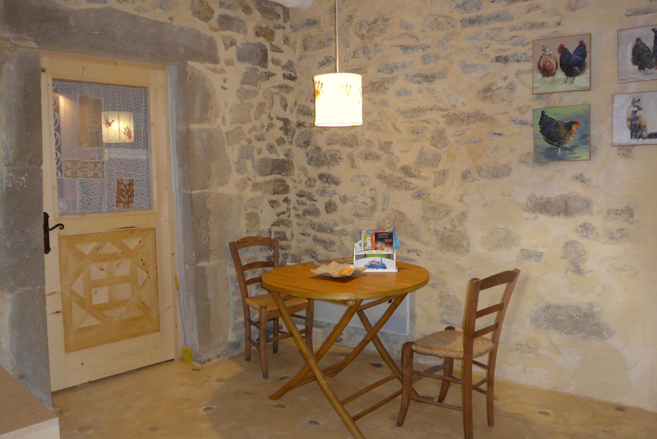 La Colline Bleue Bed and Breakfast Banne Exteriör bild